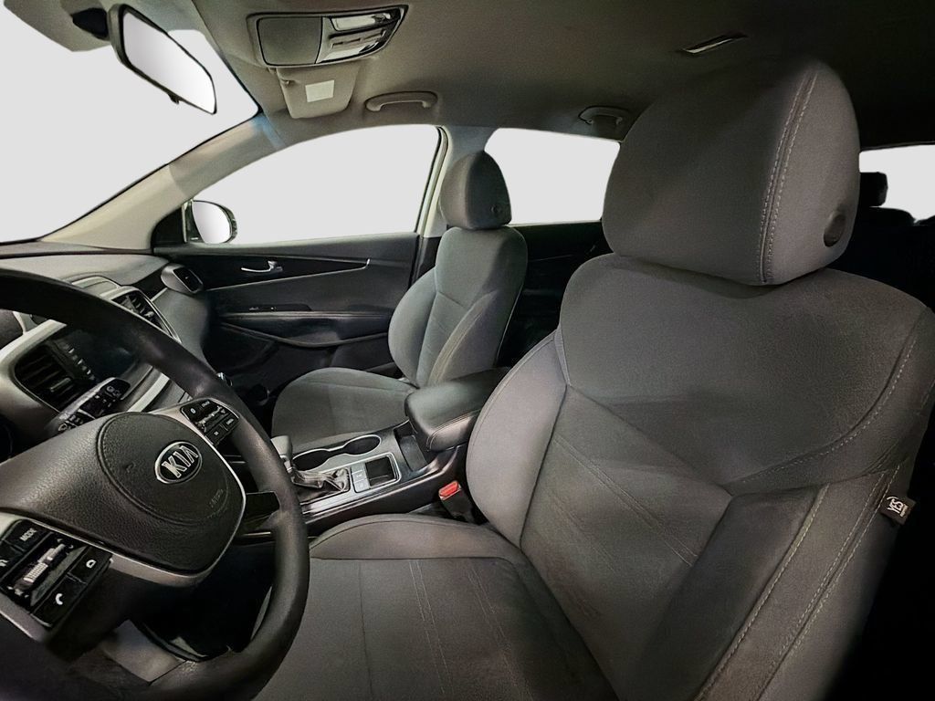 Used 2019 Kia Sorento AWD image 31