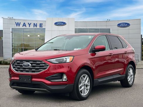 Used 2022 Ford Edge SEL w/ Convenience Package image 2