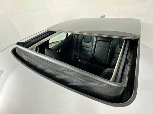 Used 2025 Volvo S60 B5 Core image 19