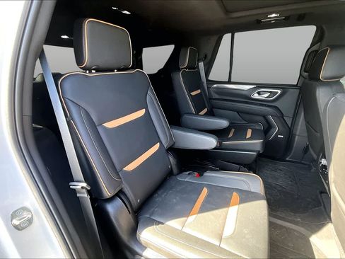 Used 2024 GMC Yukon AT4 w/ AT4 Premium Plus Package AWD/4WD image 21