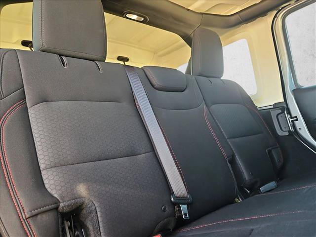 Used 2018 Jeep Wrangler Unlimited Rubicon AWD/4WD image 19