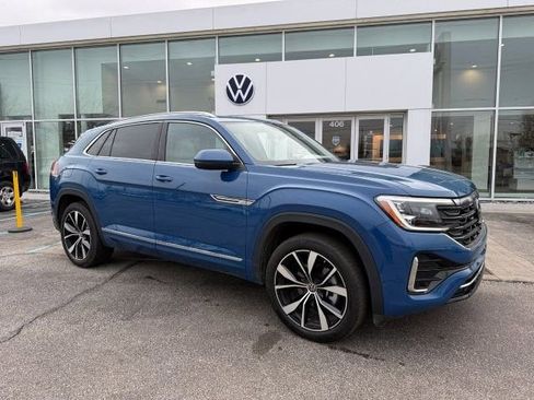 Used 2025 Volkswagen Atlas Cross Sport SEL Premium R-Line image 1