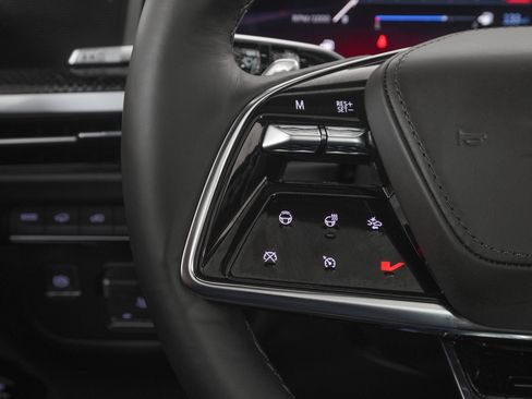 Used 2026 Cadillac Escalade V w/ LPO, ONYX Package image 25