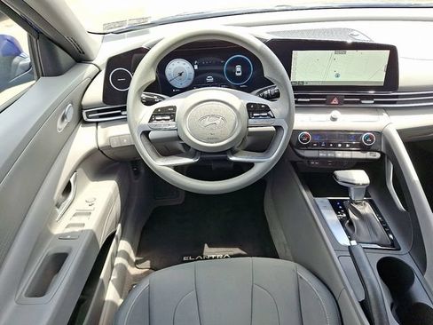 Certified 2024 Hyundai Elantra SEL FWD image 11