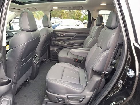 New 2025 Subaru Ascent Limited image 11