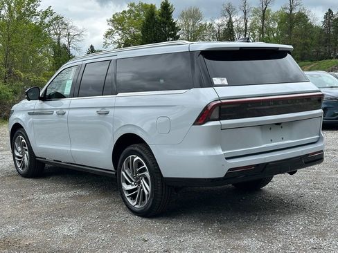 New 2026 Lincoln Navigator L Reserve AWD/4WD image 33