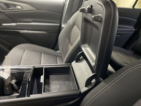 Certified 2025 Chevrolet Traverse LT image 21