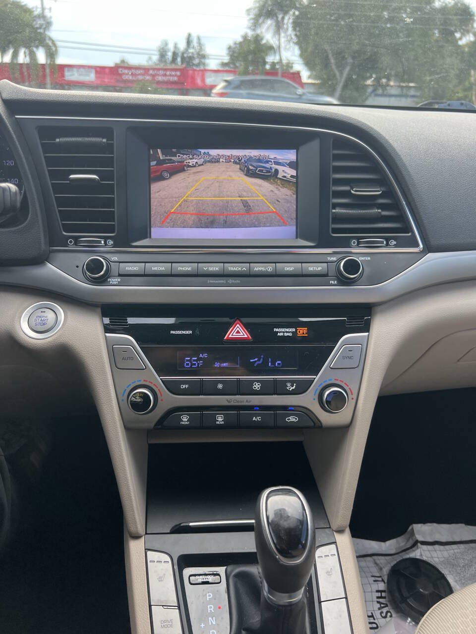 Used 2017 Hyundai Elantra Value Edition w/ Cargo Package FWD image 13