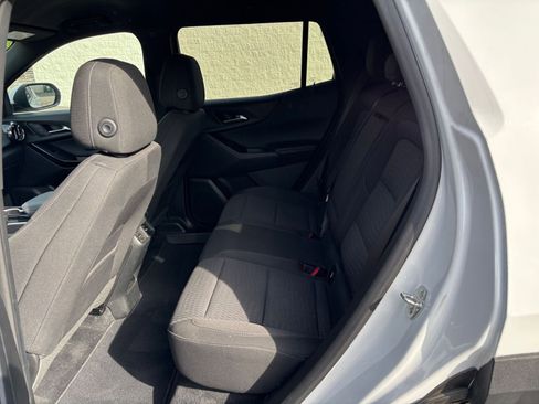 Used 2025 Chevrolet Equinox LT FWD image 27