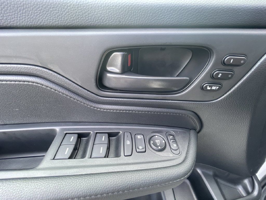 Used 2026 Honda Odyssey EX-L image 23