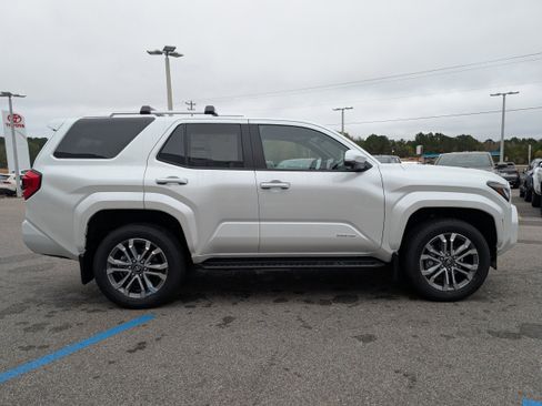 New 2025 Toyota 4Runner Limited image 6