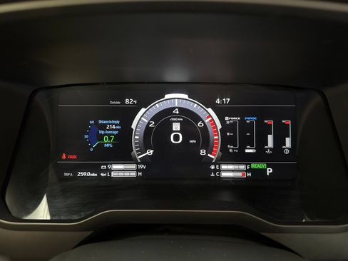 Used 2024 Toyota Tundra Limited AWD/4WD image 2