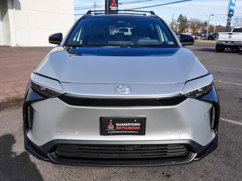 Used 2025 Toyota bZ4X AWD image 2