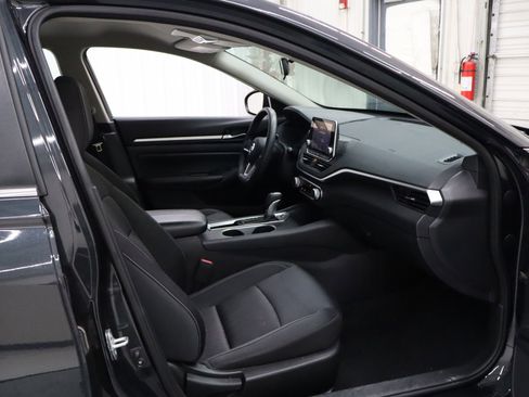 Used 2022 Nissan Altima 2.5 SV image 29