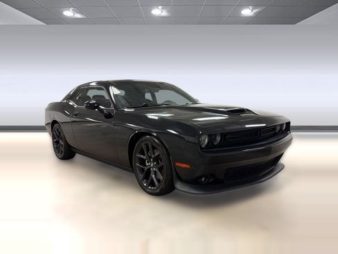 Used 2021 Dodge Challenger GT w/ Driver Convenience Group RWD image 6