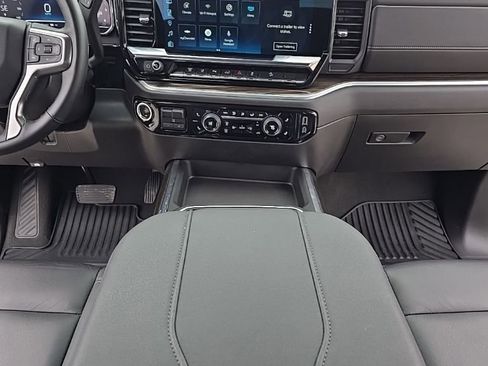 Used 2025 Chevrolet Silverado 2500 LT w/ Trail Boss Package image 18
