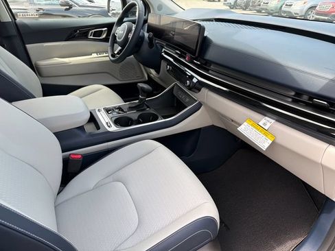 New 2026 Kia Carnival SX Prestige FWD image 22