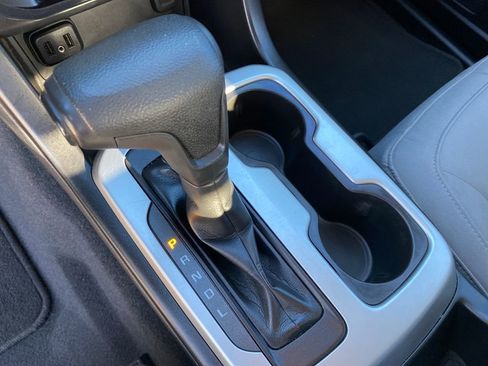 Used 2020 Chevrolet Colorado LT image 22