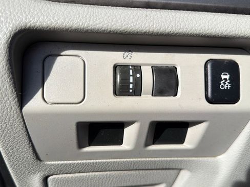 Used 2015 Subaru Forester 2.5i image 21