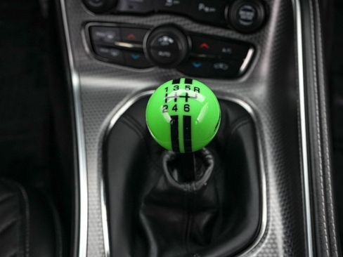 Used 2015 Dodge Challenger SRT Hellcat image 19