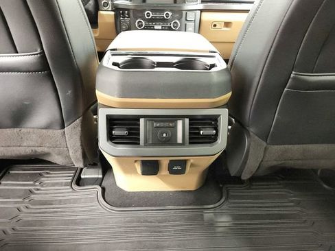 Used 2023 Ford F250 Lariat w/ Chrome Package image 34