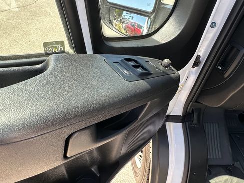 Used 2025 RAM ProMaster 3500 w/ Convenience Group FWD image 21