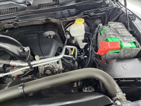 Used 2018 RAM 1500 Rebel w/ Luxury Group image 16