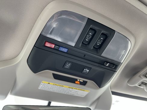 Used 2021 Subaru Crosstrek 2.0i Premium w/ Moonroof Package AWD/4WD image 29