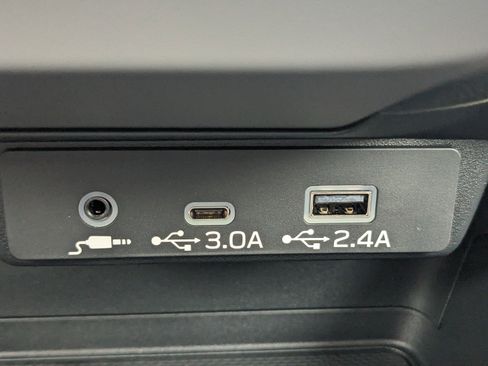 Certified 2025 Subaru Crosstrek 2.0i Premium image 27