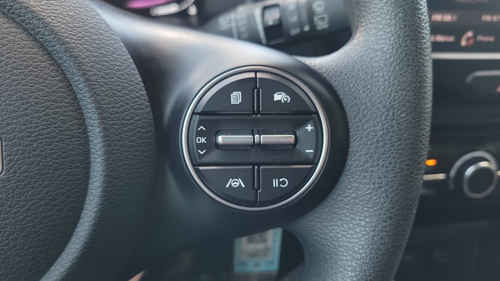 Used 2024 Kia Soul LX FWD image 20