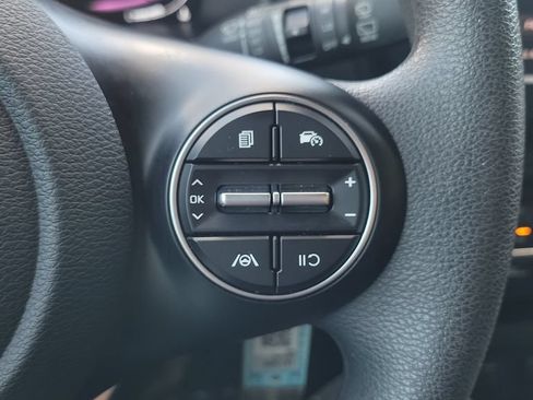Used 2024 Kia Soul LX FWD image 20
