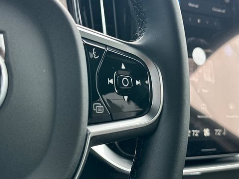 New 2026 Volvo XC90 B6 Plus w/ Protection Package Premier image 30