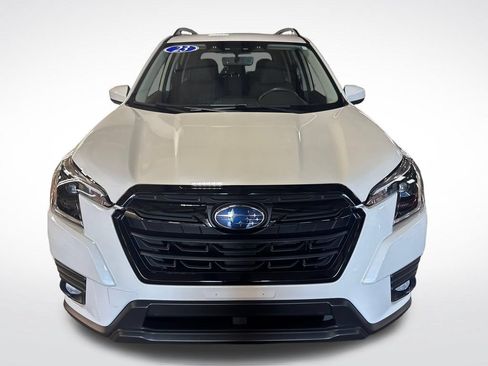Certified 2023 Subaru Forester Premium AWD/4WD image 9