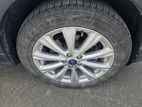 Used 2017 Ford Escape Titanium AWD/4WD image 24