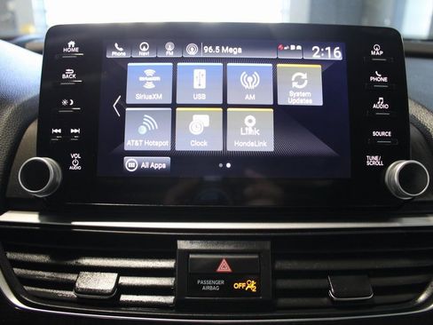 Used 2021 Honda Accord Touring image 38