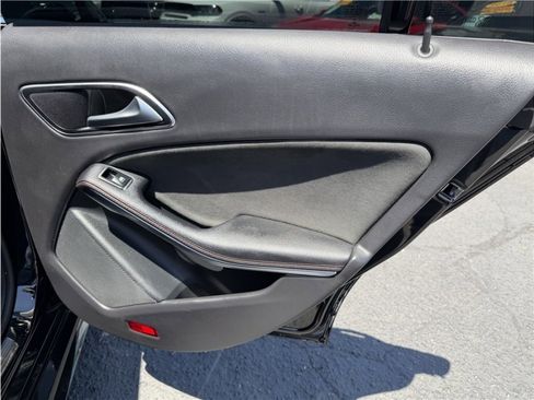 Used 2017 Mercedes-Benz CLA 250 4MATIC image 25