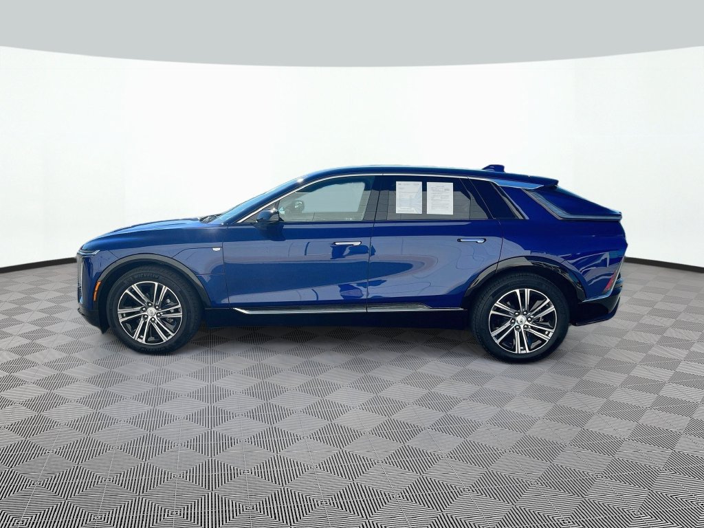 Certified 2024 Cadillac Lyriq Tech AWD/4WD image 9