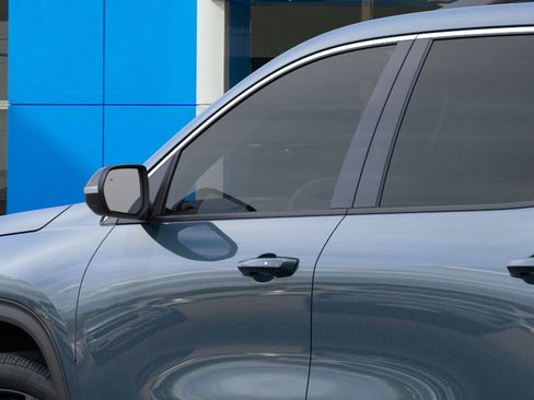 New 2026 Chevrolet Traverse LT image 12