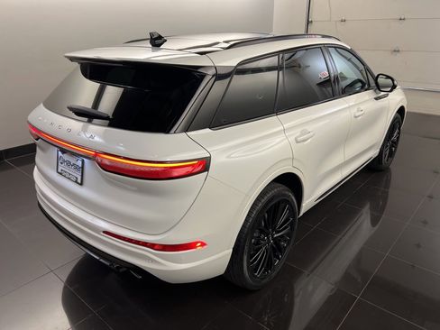 New 2026 Lincoln Corsair Reserve w/ Jet Appearance Package image 6