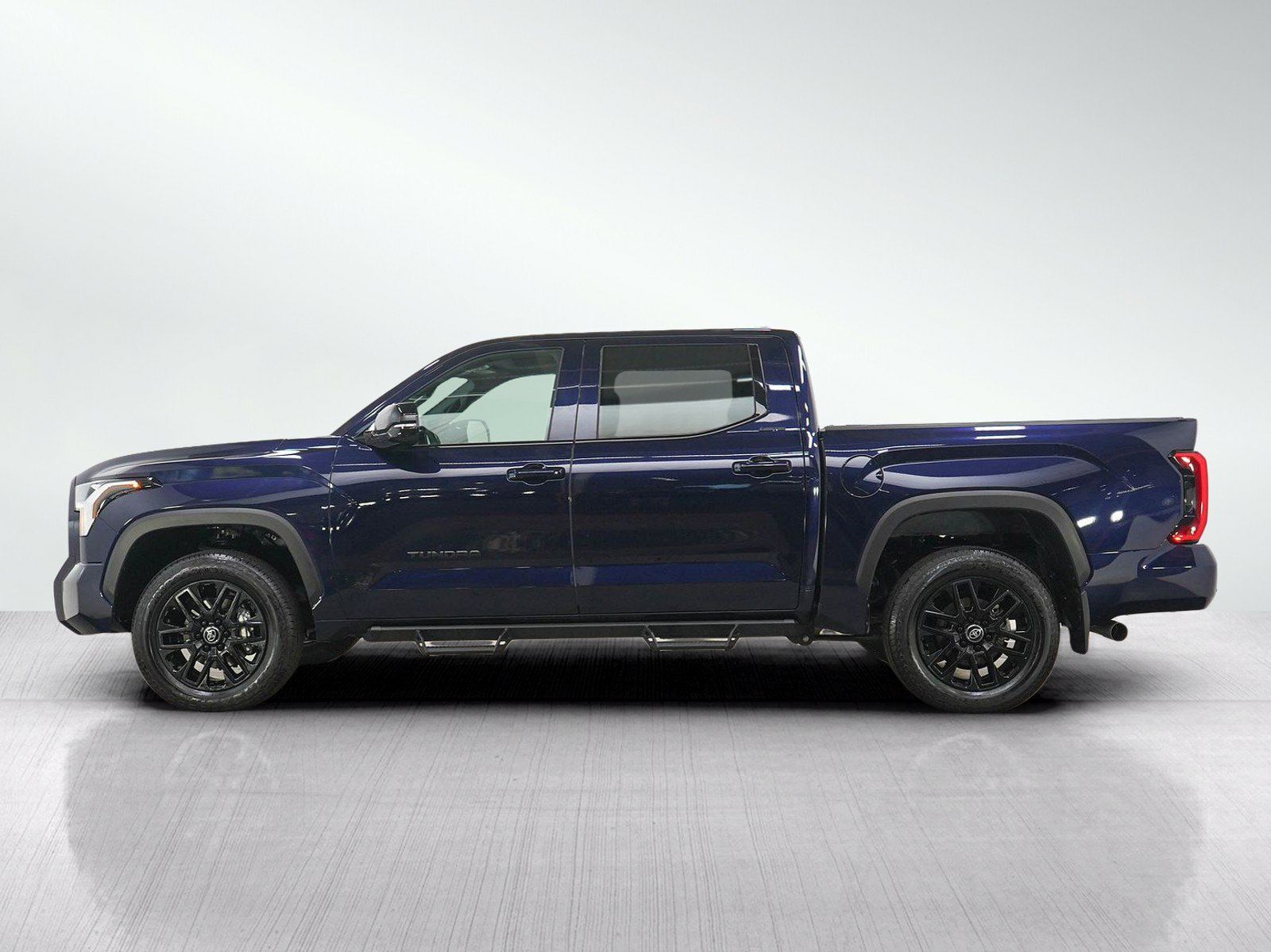 Used 2026 Toyota Tundra Limited AWD/4WD image 2