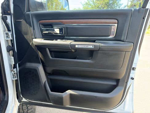 Used 2017 RAM 2500 Laramie AWD/4WD image 12