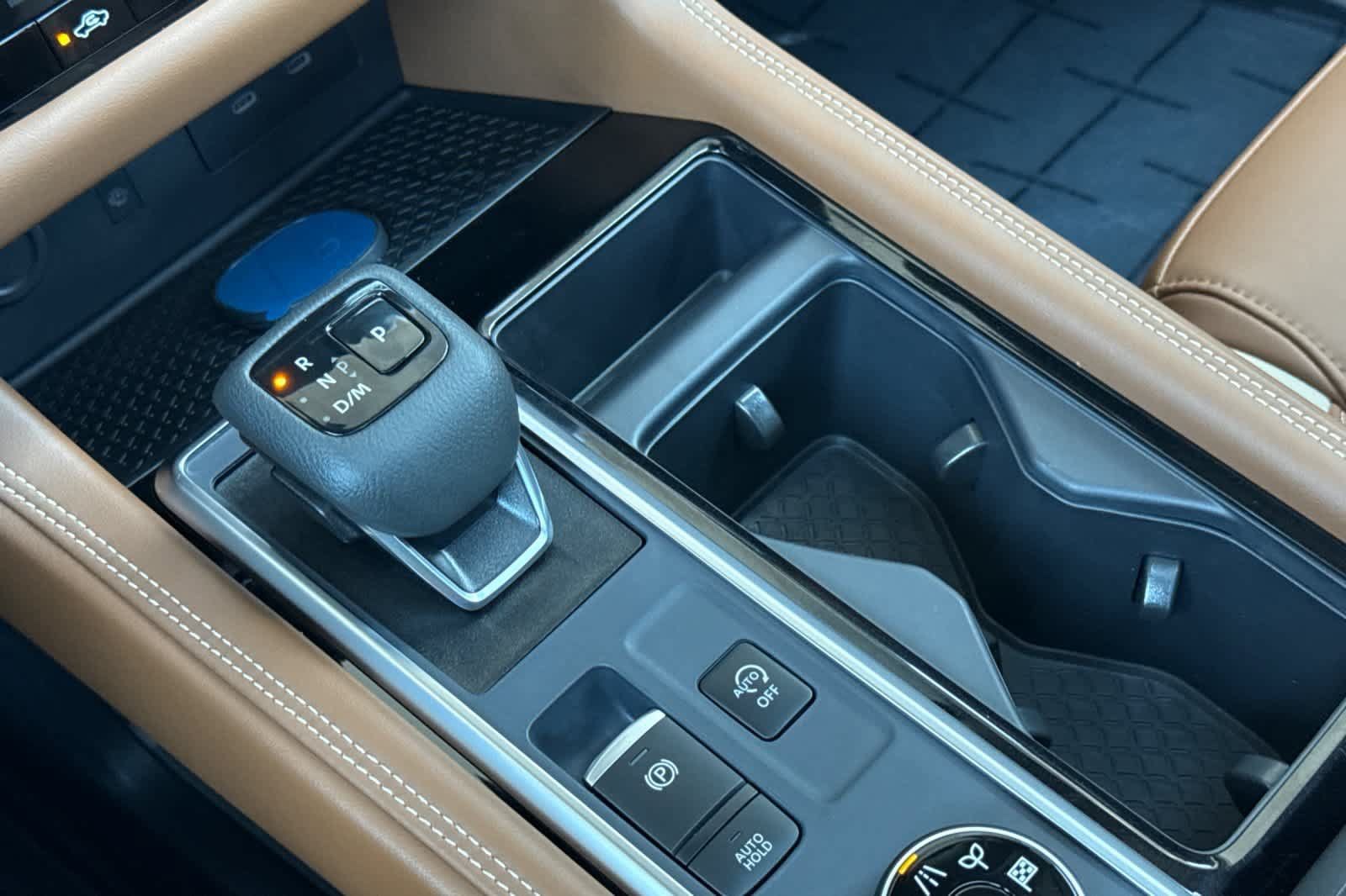 New 2026 Nissan Pathfinder Platinum AWD/4WD image 22