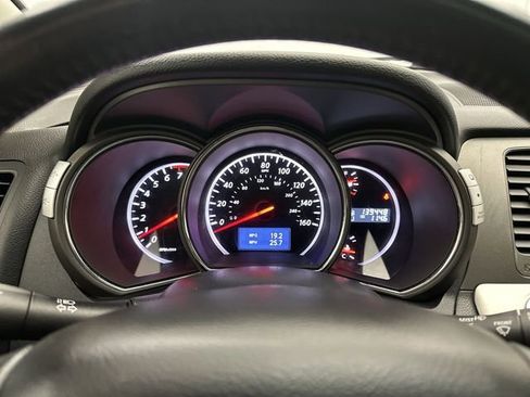 Used 2012 Nissan Murano SV AWD/4WD image 12