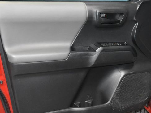 Used 2023 Toyota Tacoma SR image 4