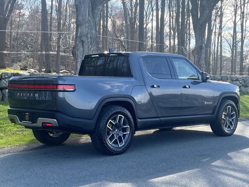 Used 2022 Rivian R1T Adventure AWD/4WD image 32