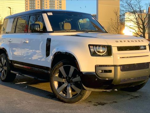 New 2026 Land Rover Defender 110 V8 AWD/4WD image 2