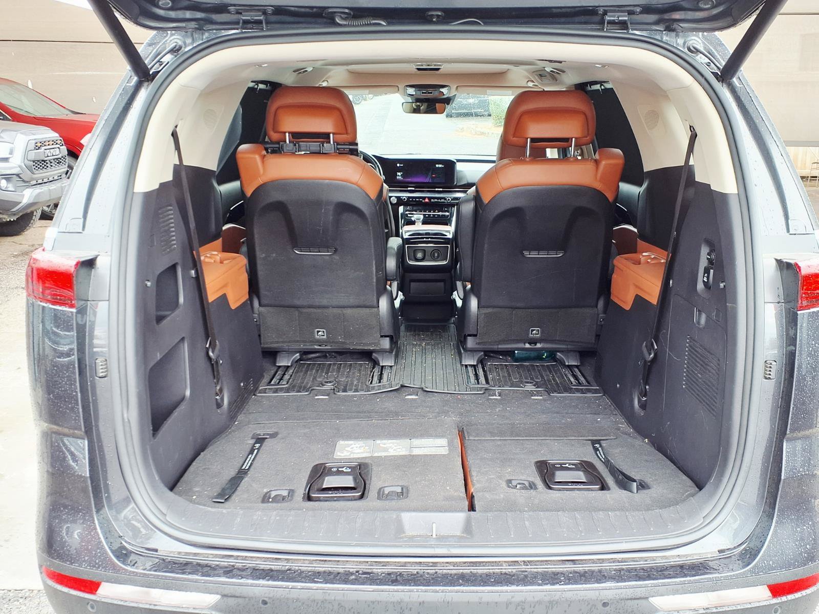 Used 2022 Kia Carnival SX Prestige FWD image 7