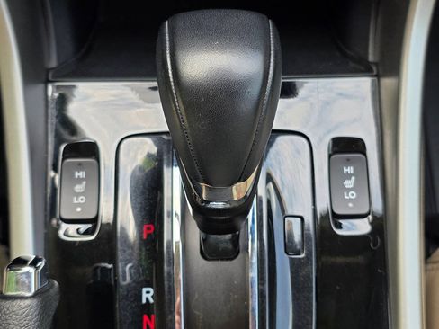 Used 2017 Honda Accord Touring image 27