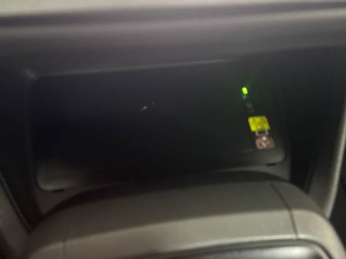 Certified 2025 Subaru Crosstrek 2.5i Limited w/ Crosstrek Mirror Package image 30