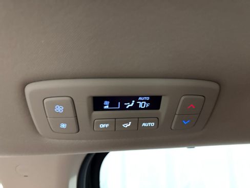 New 2026 Kia Carnival EX FWD image 23